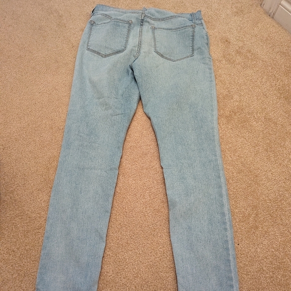 Old Navy size 8 - Picture 5 of 6